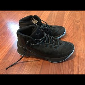 Boys Under Armour Curry Shoes